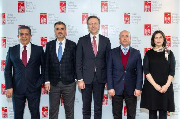 İhracat Düşüşünün Sonrası: İç Satişlar da Belada
