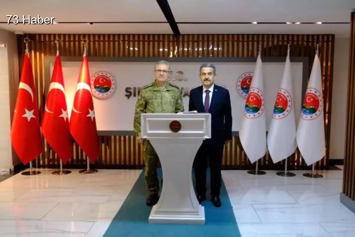 Şırnak'ta Kara Kuvvetleri Komutanı Tokel, Şırnak Valisi Ekici'yi ziyaret etti.