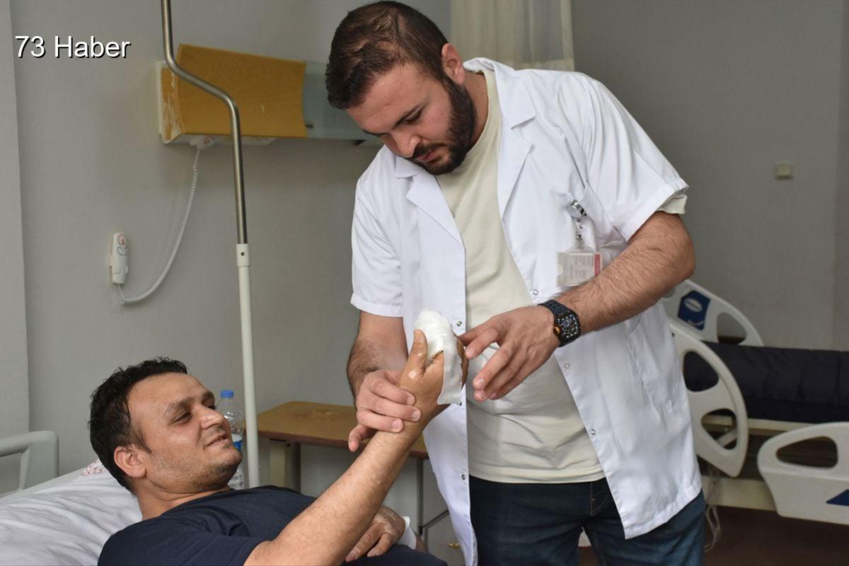 Şırnak'ta Enfeksiyon kapan parmağı kasığına dikilerek kesilmekten kurtarıldı