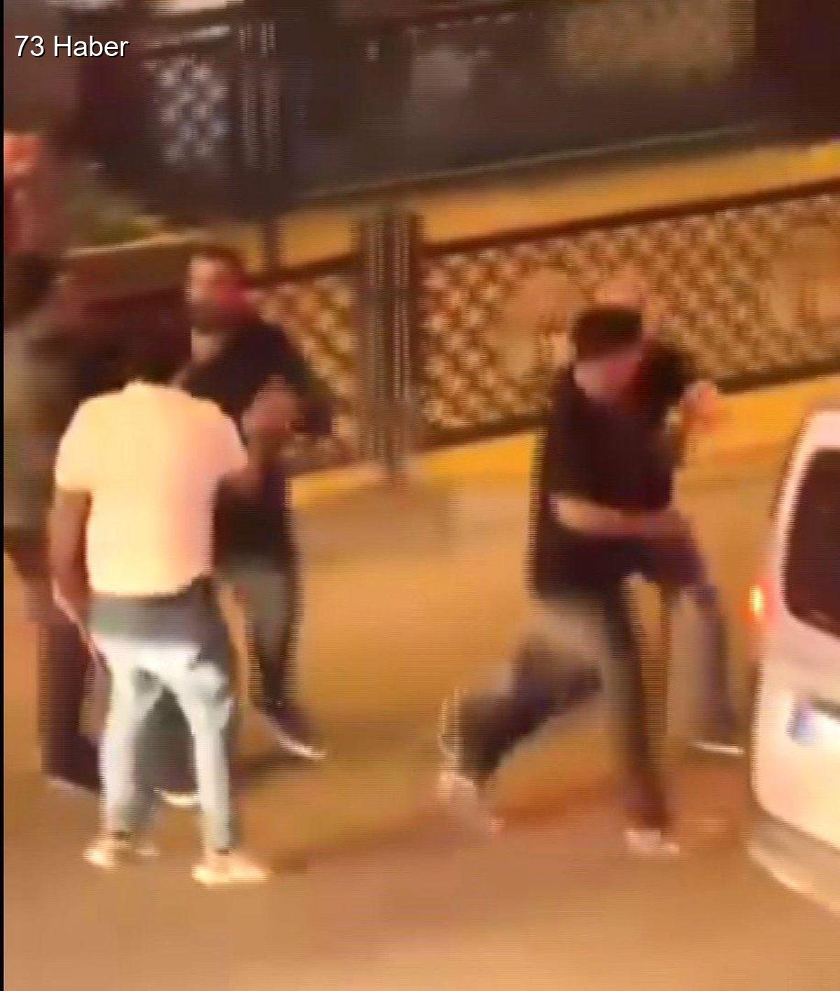 Şırnak'ın Silopi ilçesinde Şırnak&amp;apos;ta taşlı sopalı kavga: 3&amp;apos;ü polis 6...