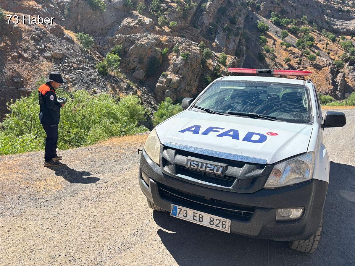 Şırnak'ın Beytüşşebap ilçesinde Şırnak&amp;apos;ta balık tutarken Habur Çayı&amp;apos;na düşen kişiyi...