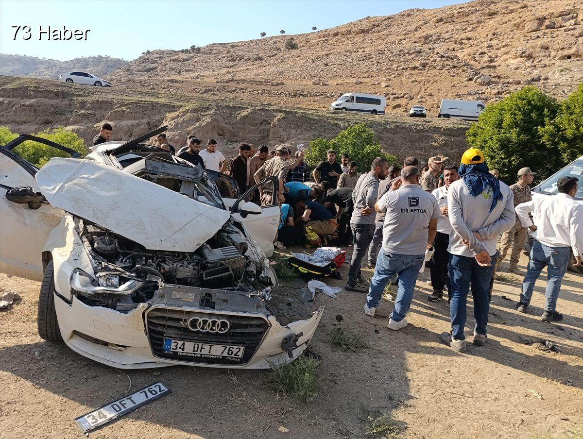 Şırnak'ın Güçlükonak ilçesinde Şırnak&amp;apos;ta otomobil devrildi: 4 ağır yaralı