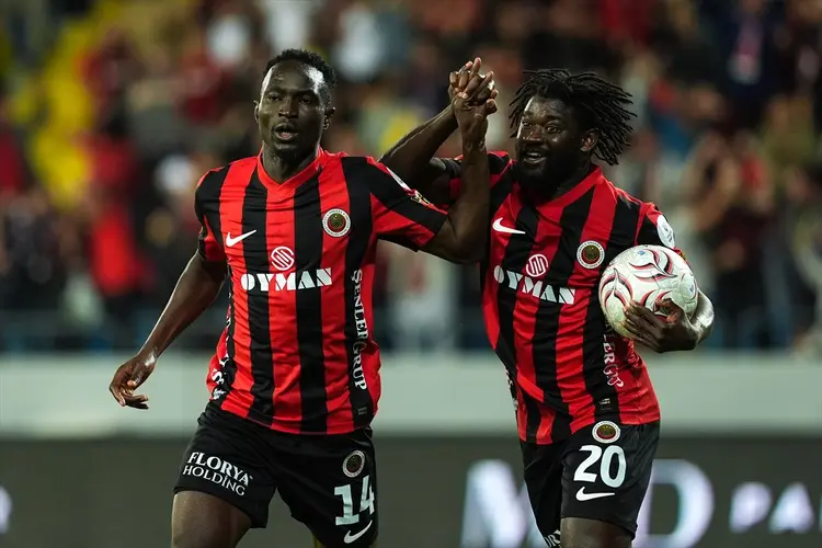 Başkentte Gol Düellosu! Gençlerbirliği Bir Puana Razı Oldu: 2-2