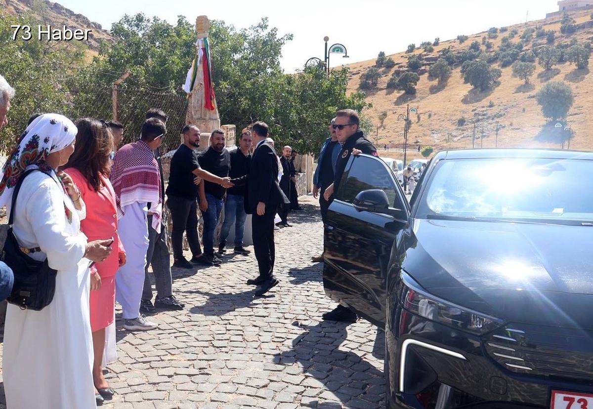 Şırnak'ın İdil ilçesinde Kaymakamı Adıgüzel, Mağara&amp;apos;da Ezidi vatandaşların Cema Bayramı&amp;apos;nı...
