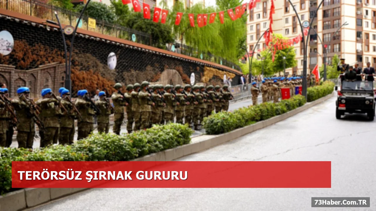 Şırnak Valiliği ve Belediye, Yağışlı Havalarda Zafer Bayramı Etkinliklerine Ev Sahibi Oldu