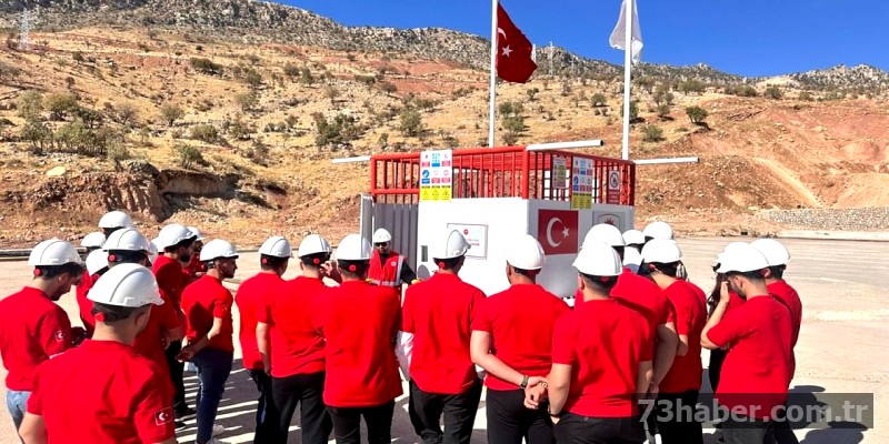 Gabar'a Genç Bakış: Rekor Üretimli Petrol Sahası Mercek Altında