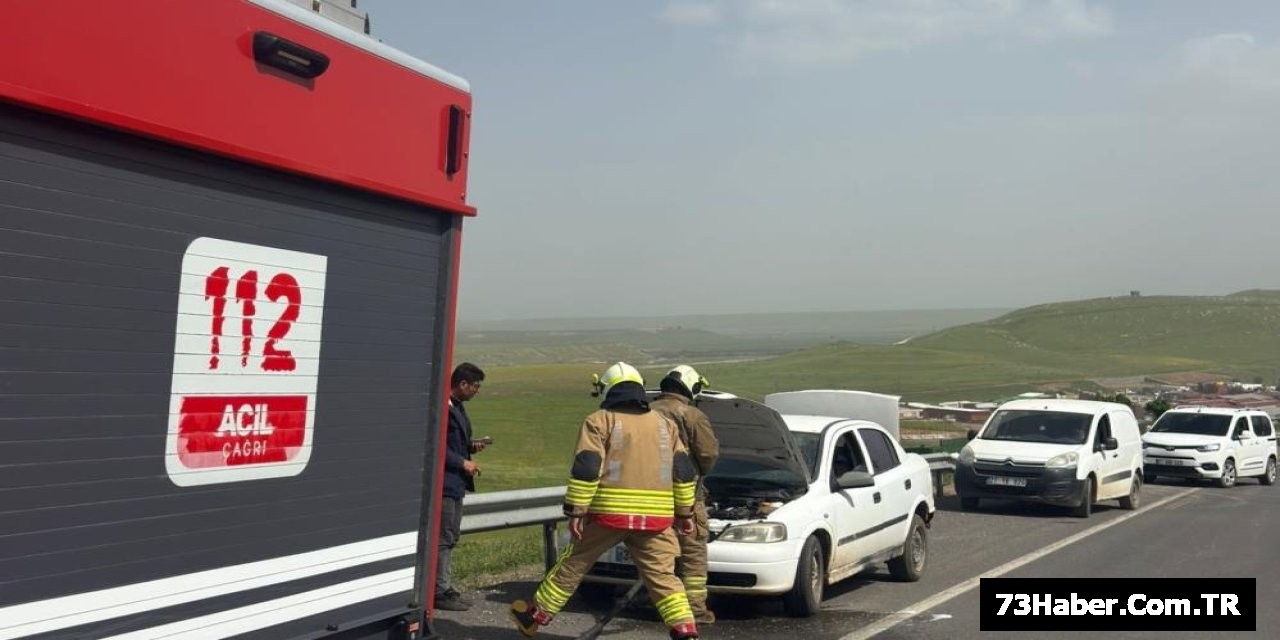 Cizre'de araç aniden alev aldı