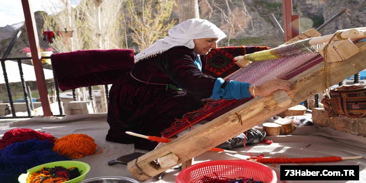 Şırnak'ta 1 Ayda Yapılan Seccadeler 20 Bin Liraya Gidiyor