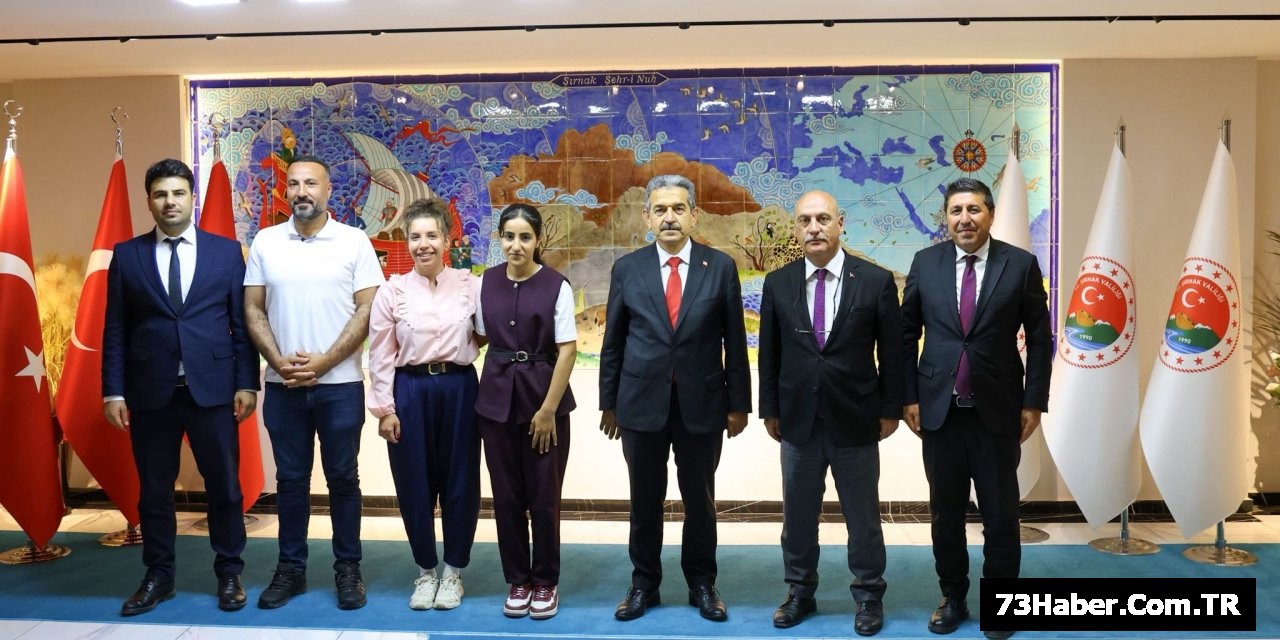 Şırnak'ta Zirveye Olan Öğrenci Vali Ekici'yle Buluştu