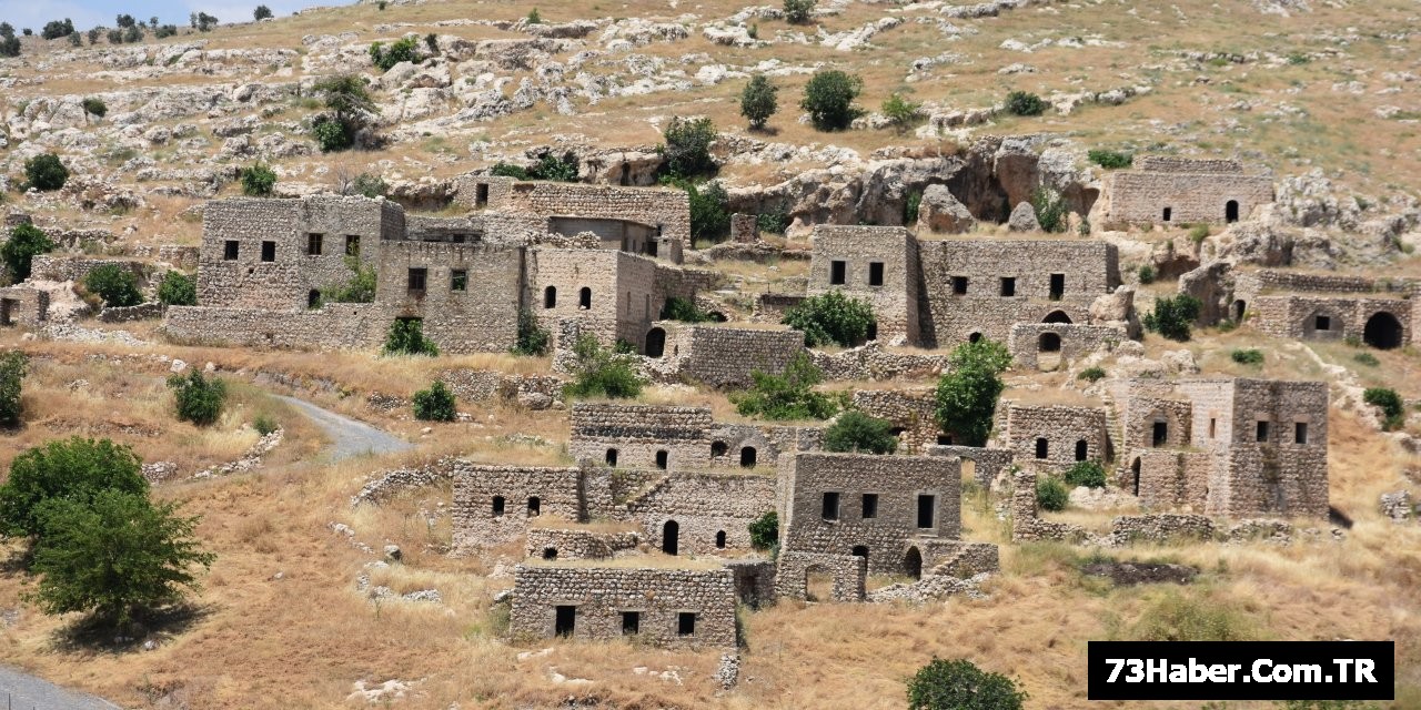 Ezidiler Mağara Köyünde Yeniden Doğdu