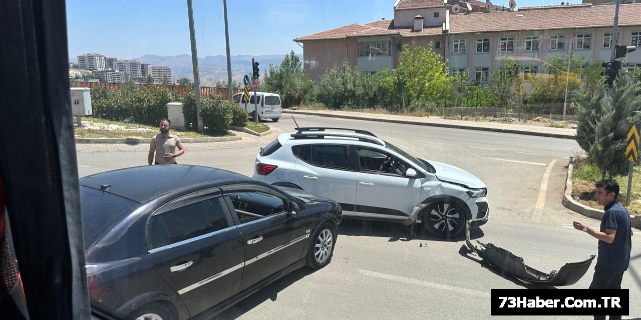 Şırnak'ta Korkunç Çarpışma!