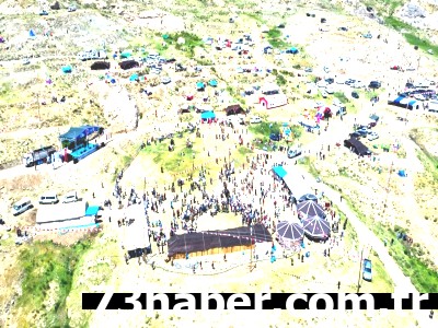 Beytüşşebap'ta Şenlik Zamanı: Kuzu Kırpma Festivali'nde Kimler Sahneye Çıkacak?